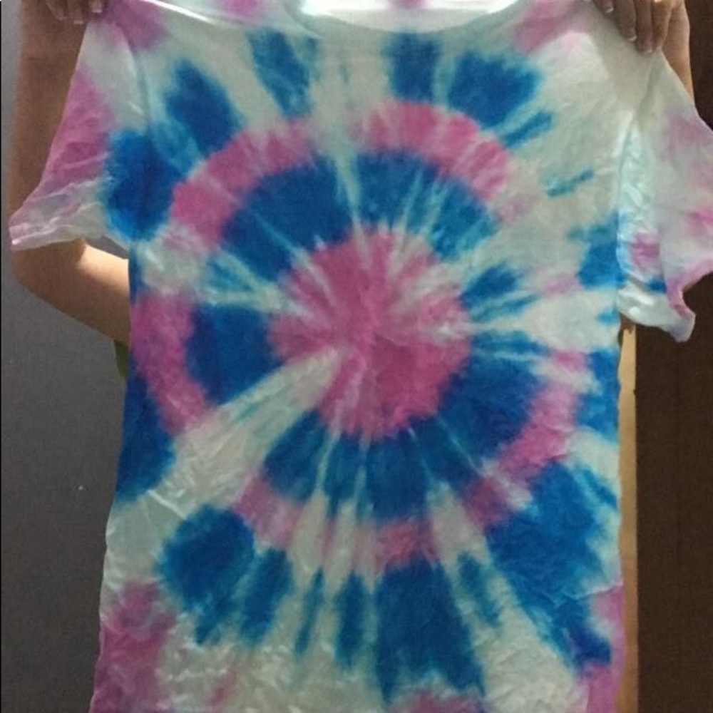 Tie die shirt
